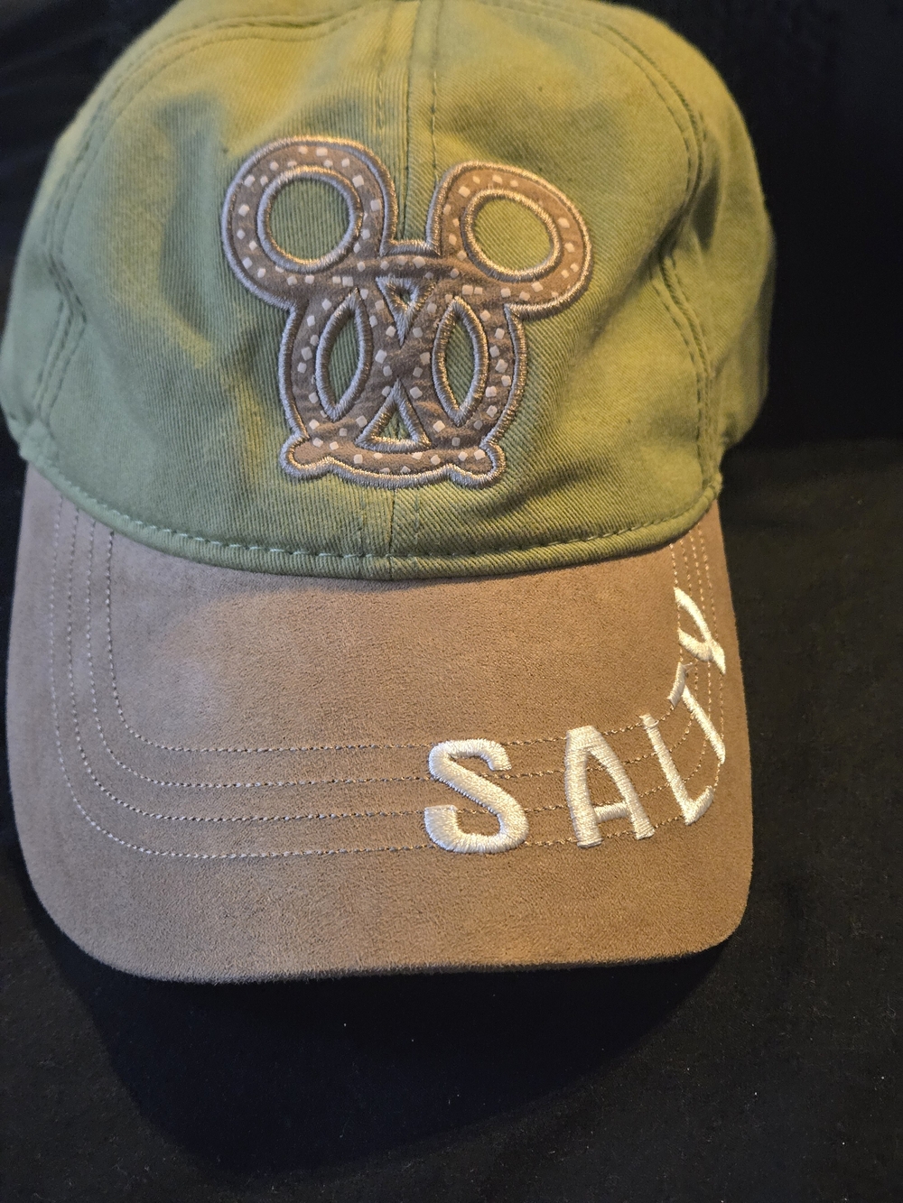 Disney Parks Mickey Pretzel Hat Salty Walt Disney World Adult 57-61CM